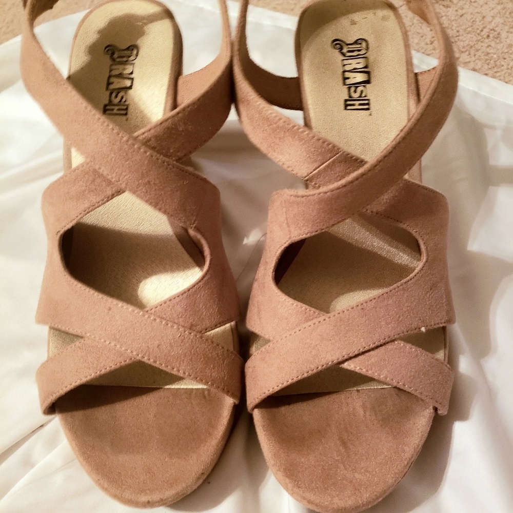 Size 11 Brash Wedges